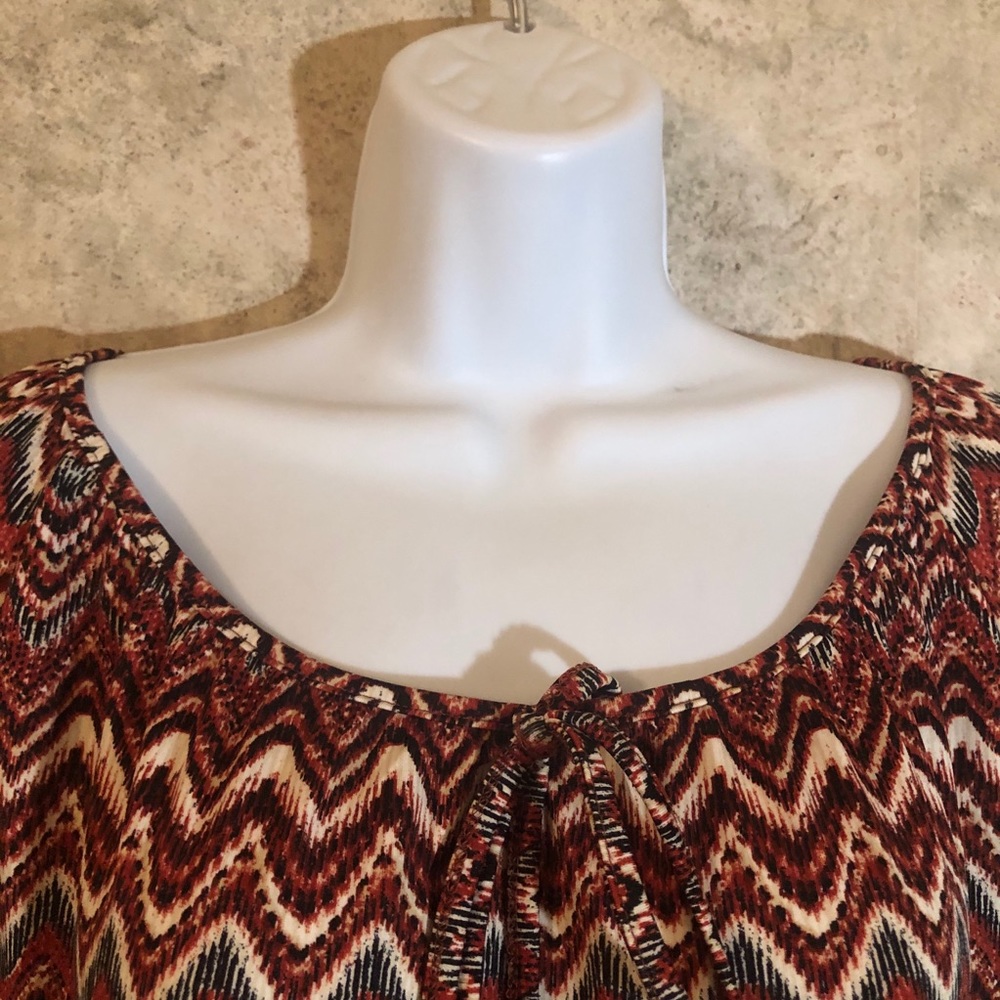 Tacera Woman’s Top - Picture 2 of 14
